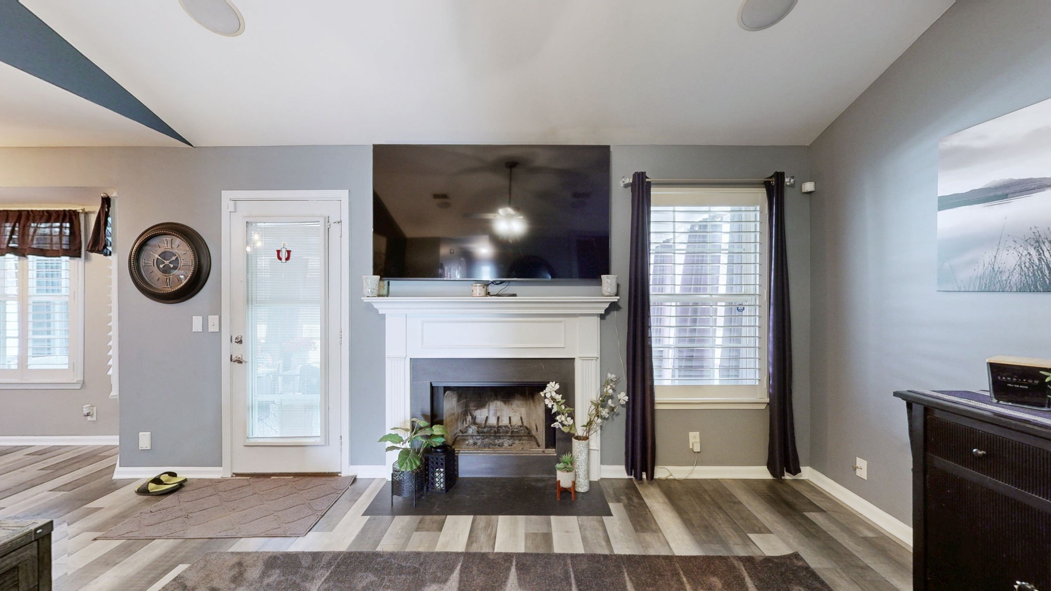 2111 Saint Andrews Dr