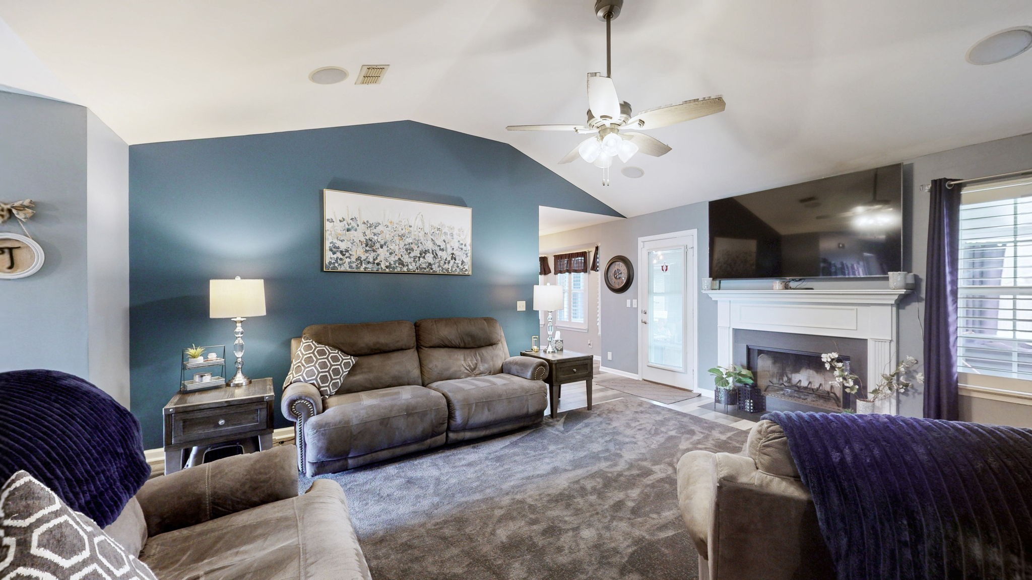 2111 Saint Andrews Dr