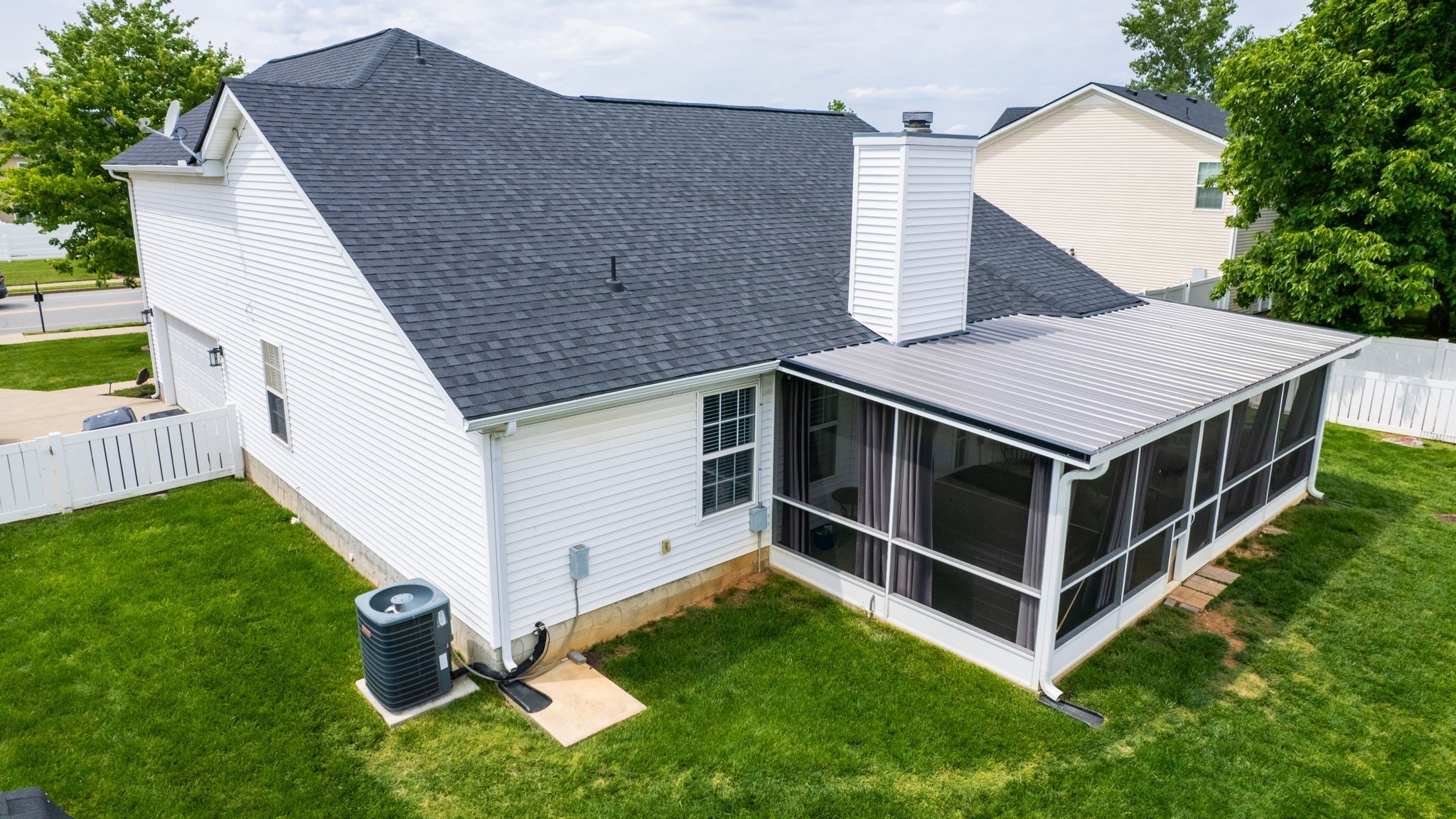 2111 Saint Andrews Dr