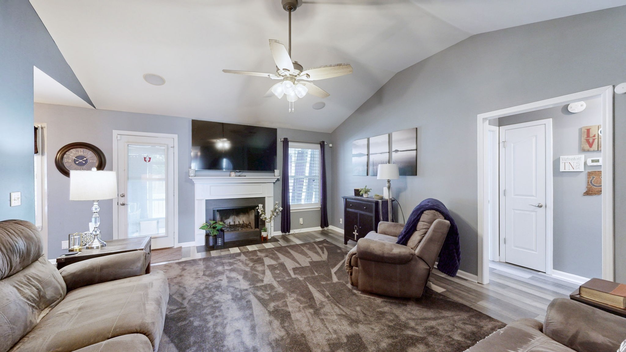 2111 Saint Andrews Dr