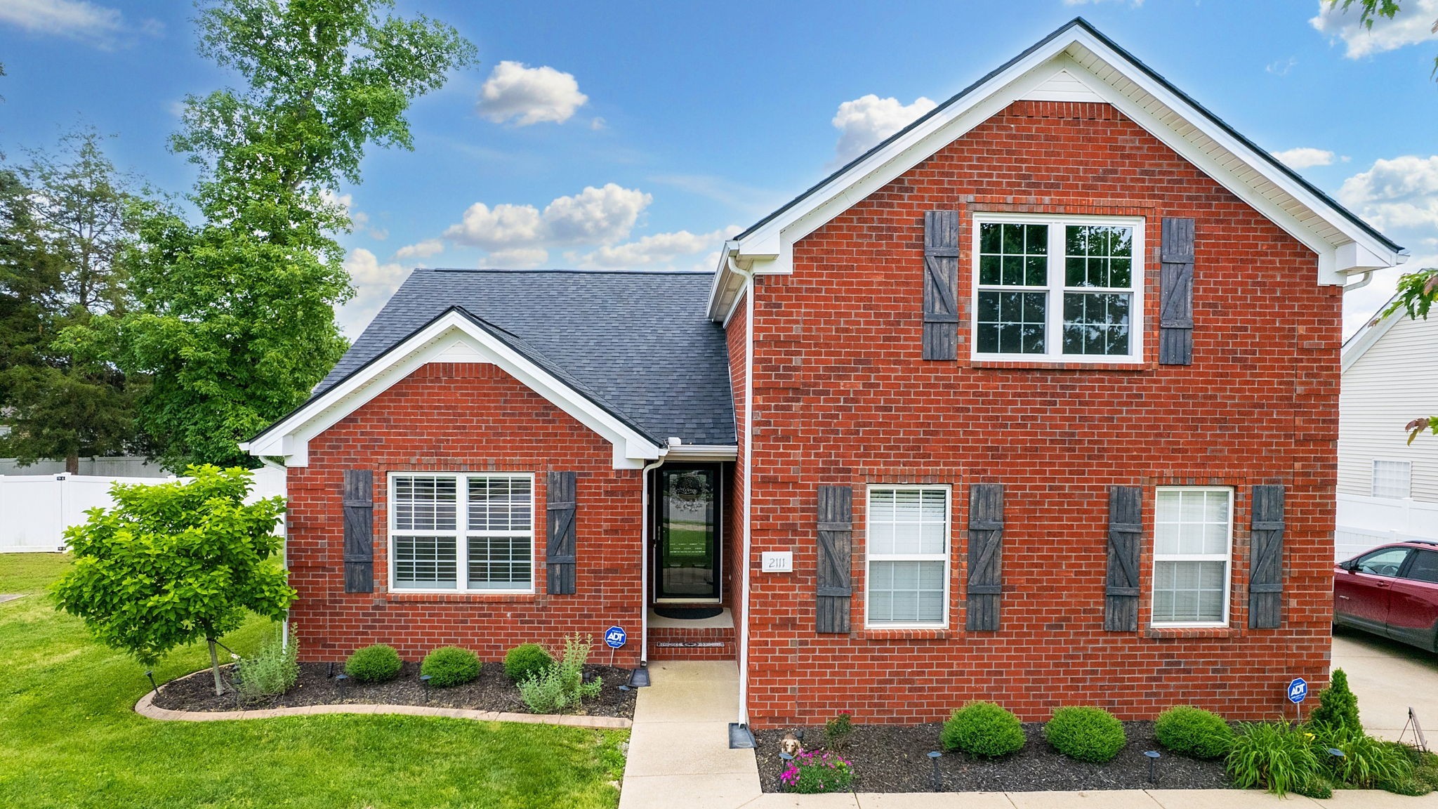 2111 Saint Andrews Dr