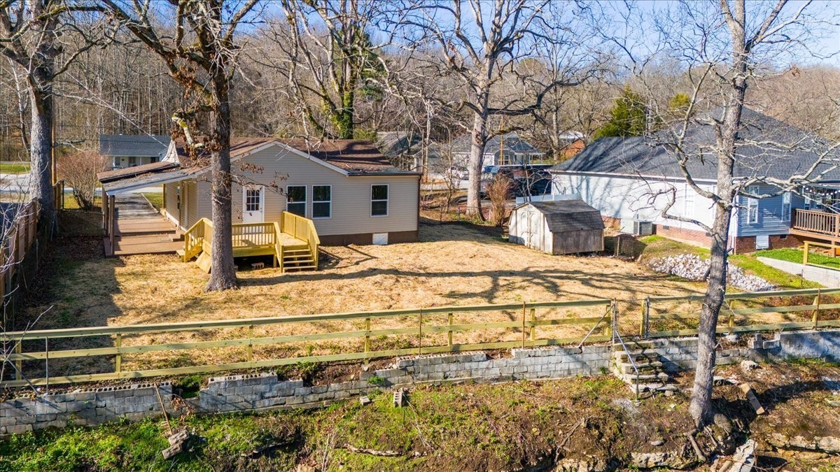 252 Fredonia Rd