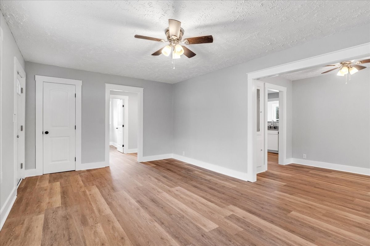 252 Fredonia Rd