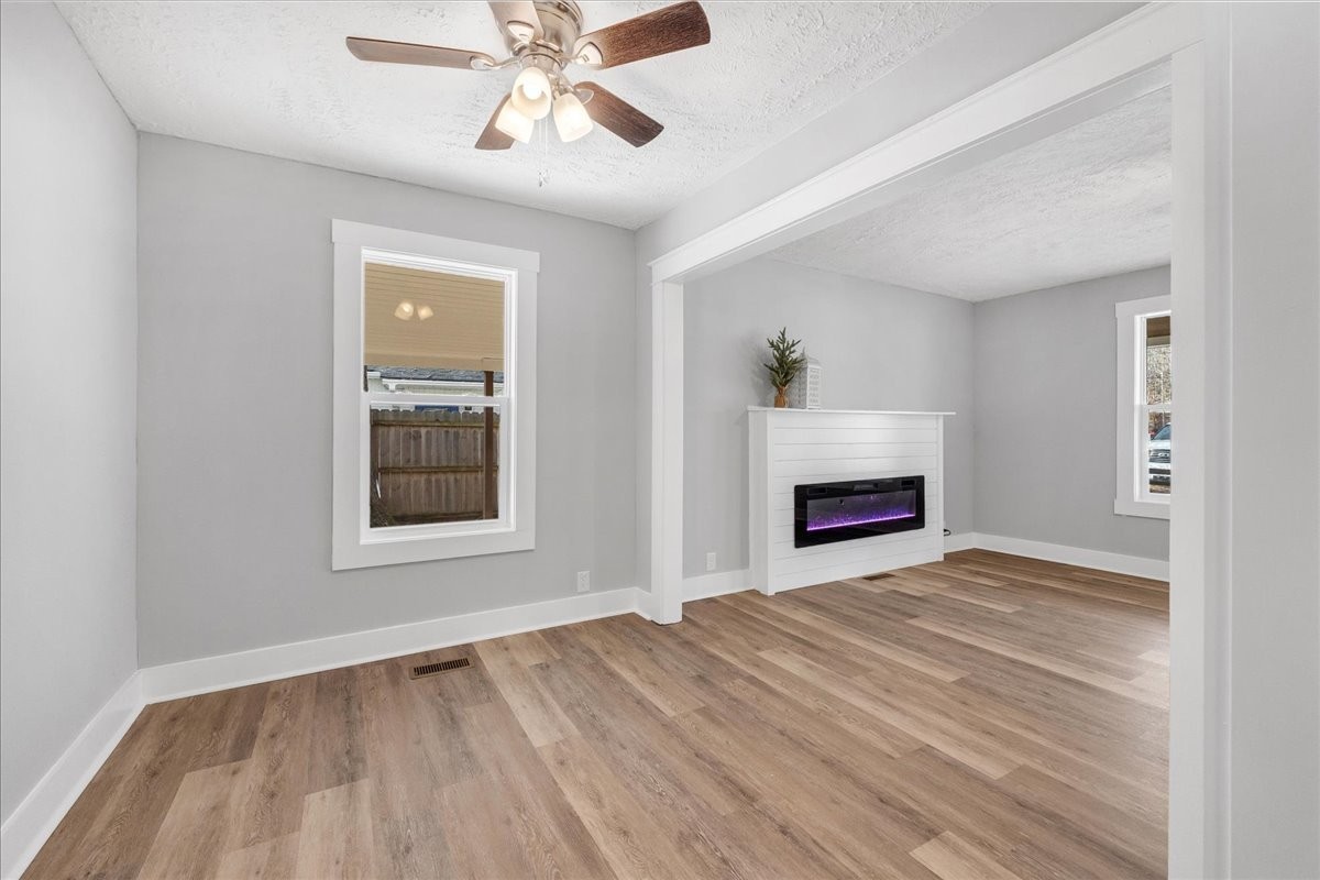 252 Fredonia Rd