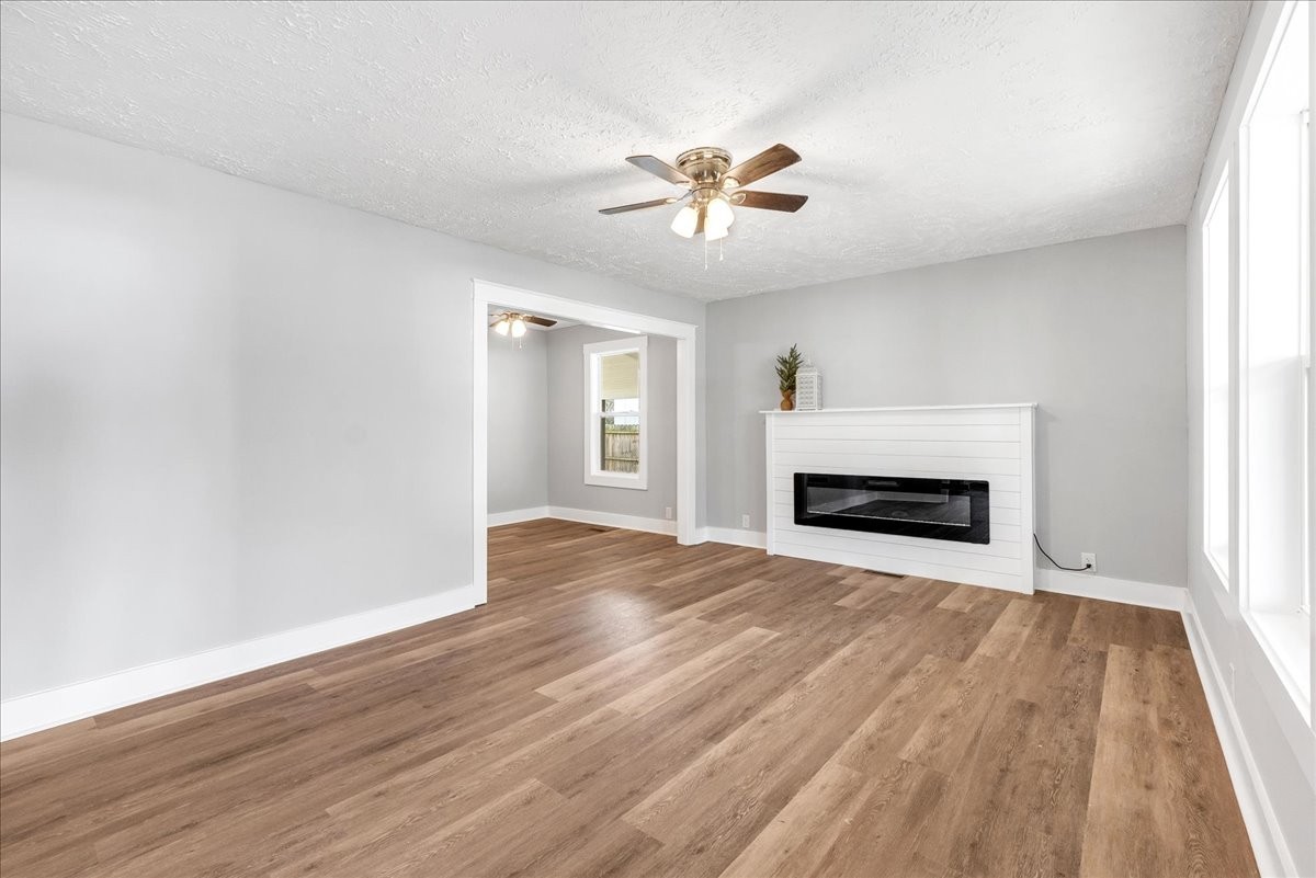 252 Fredonia Rd