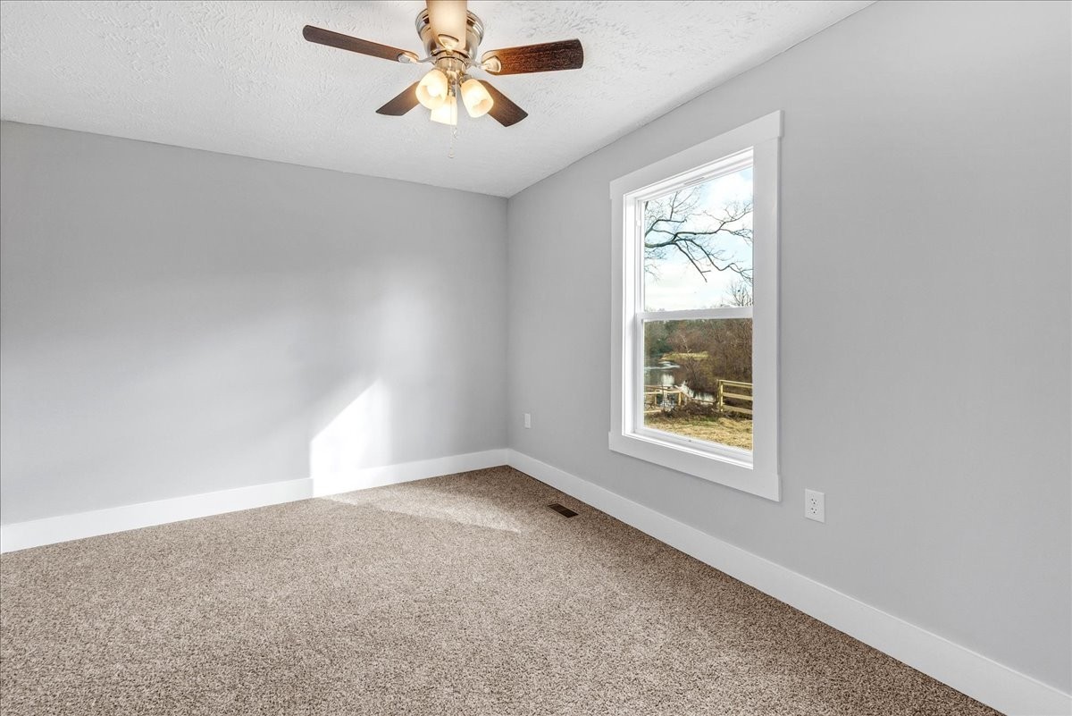 252 Fredonia Rd