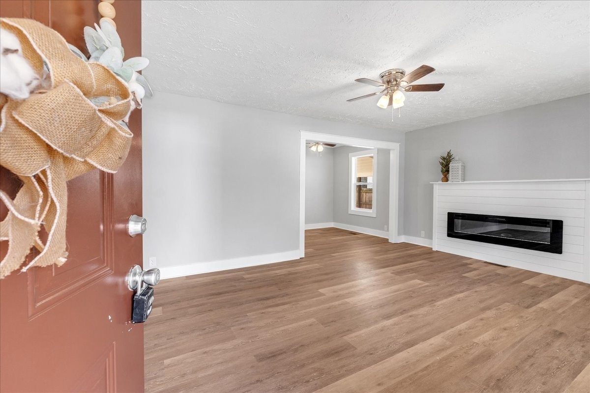 252 Fredonia Rd