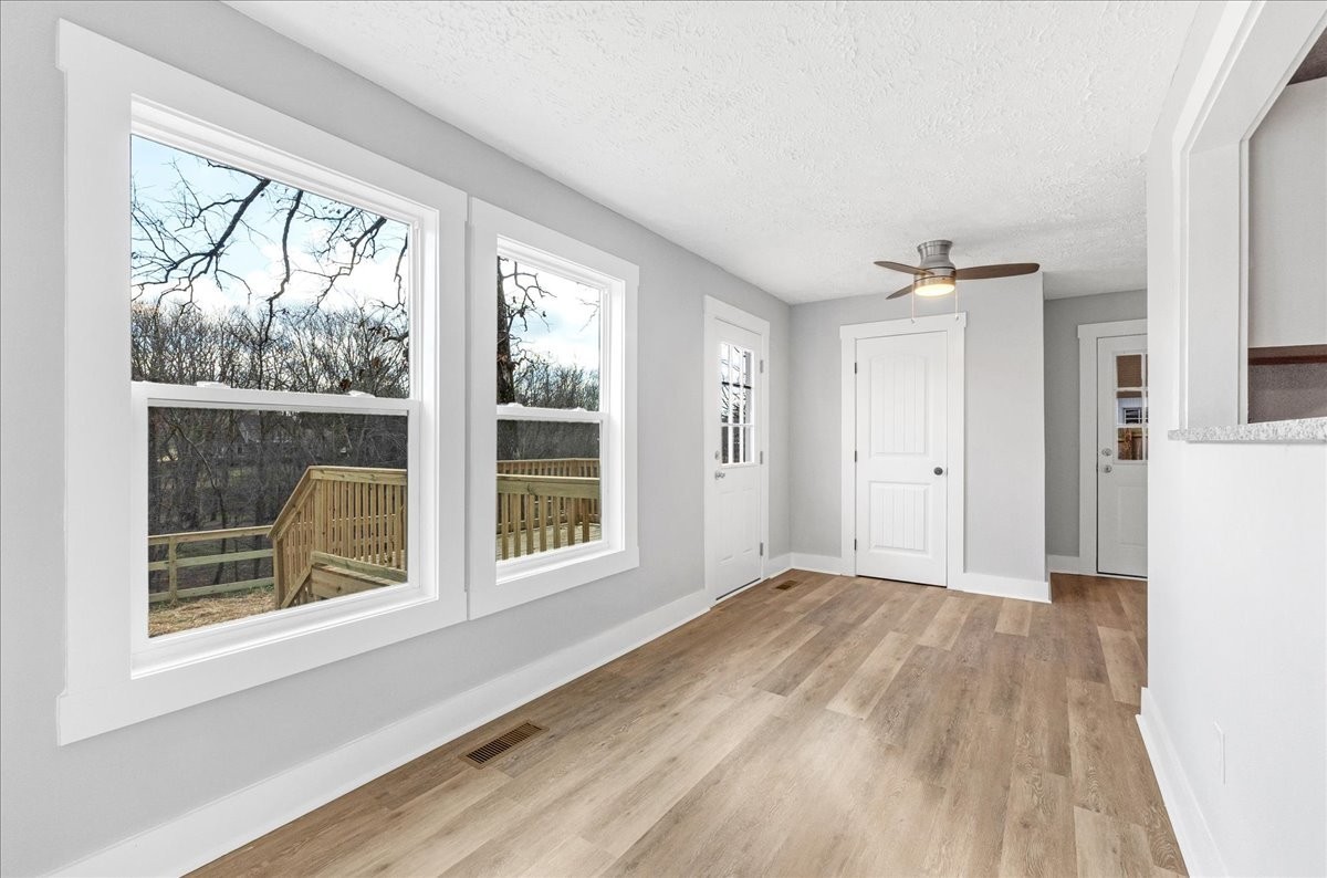 252 Fredonia Rd