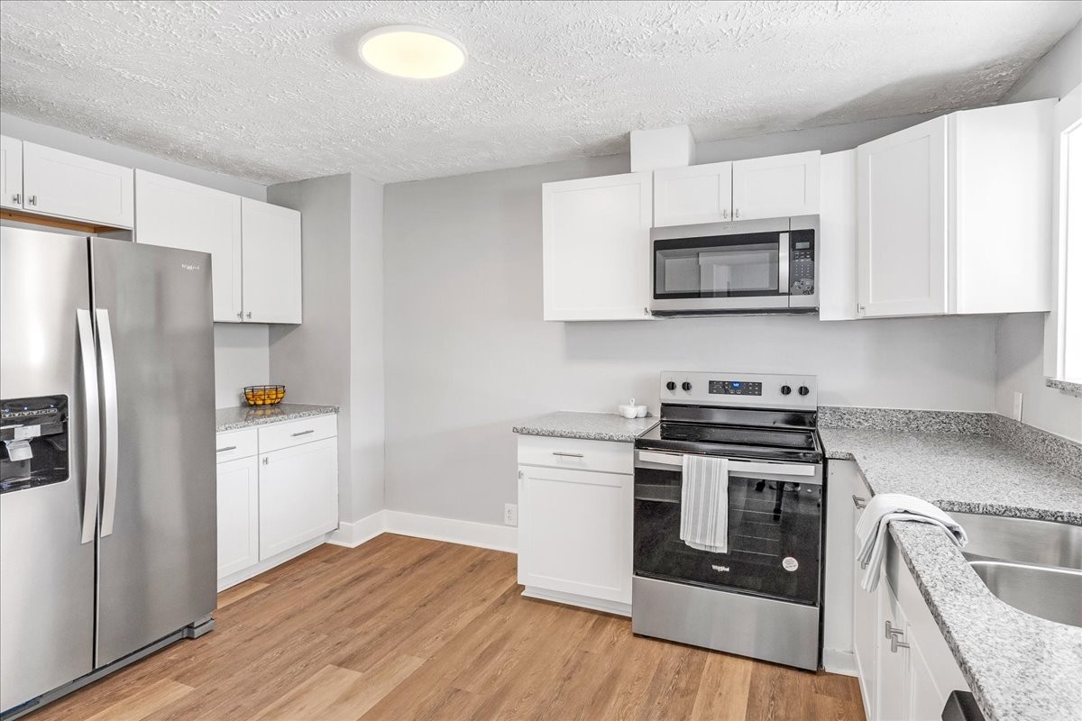 252 Fredonia Rd