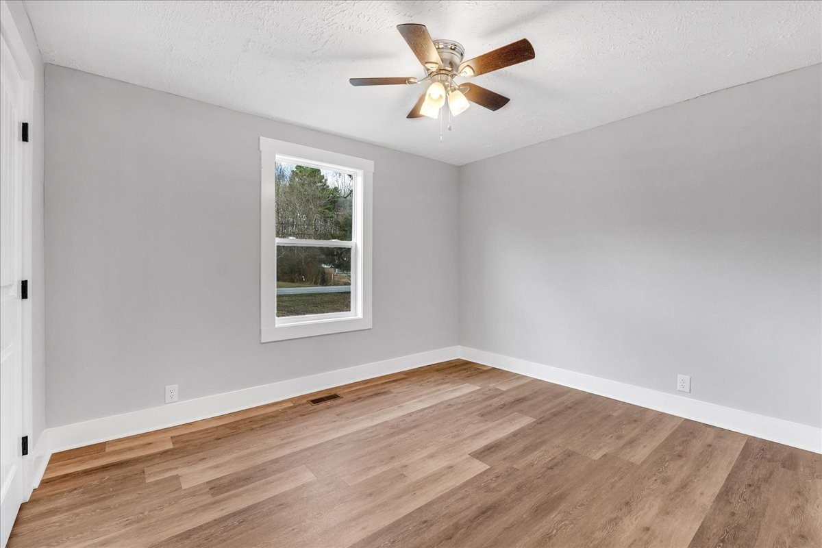 252 Fredonia Rd