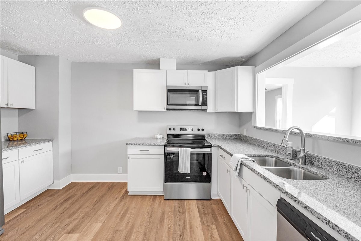 252 Fredonia Rd