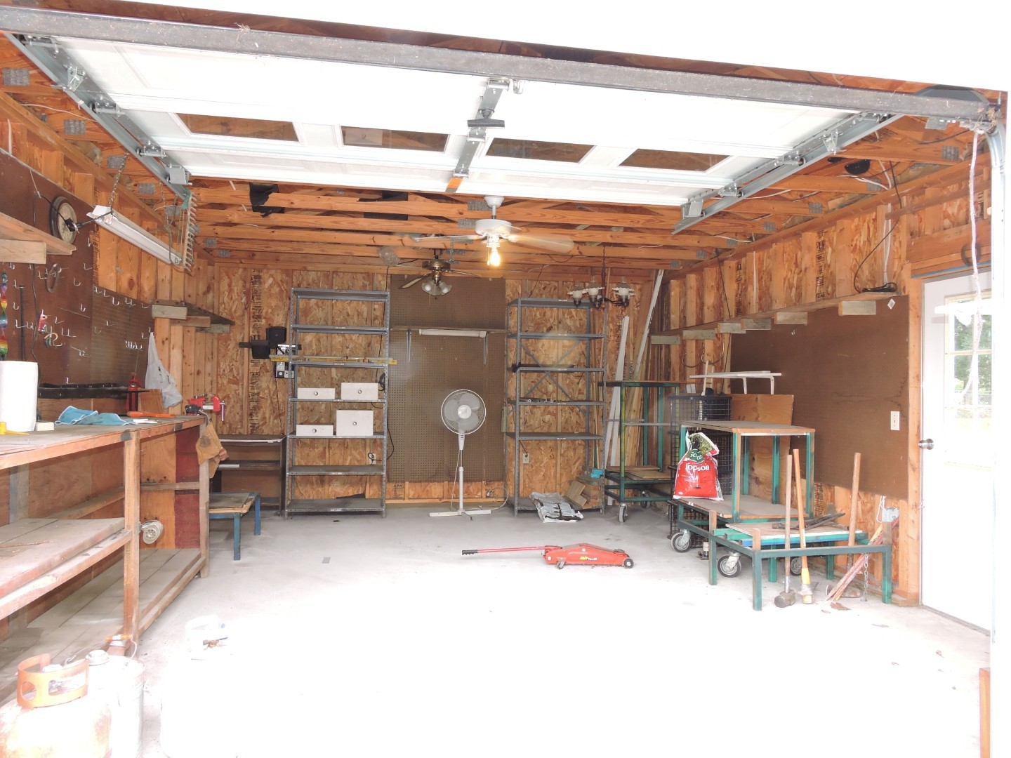 1304 Oak Dr