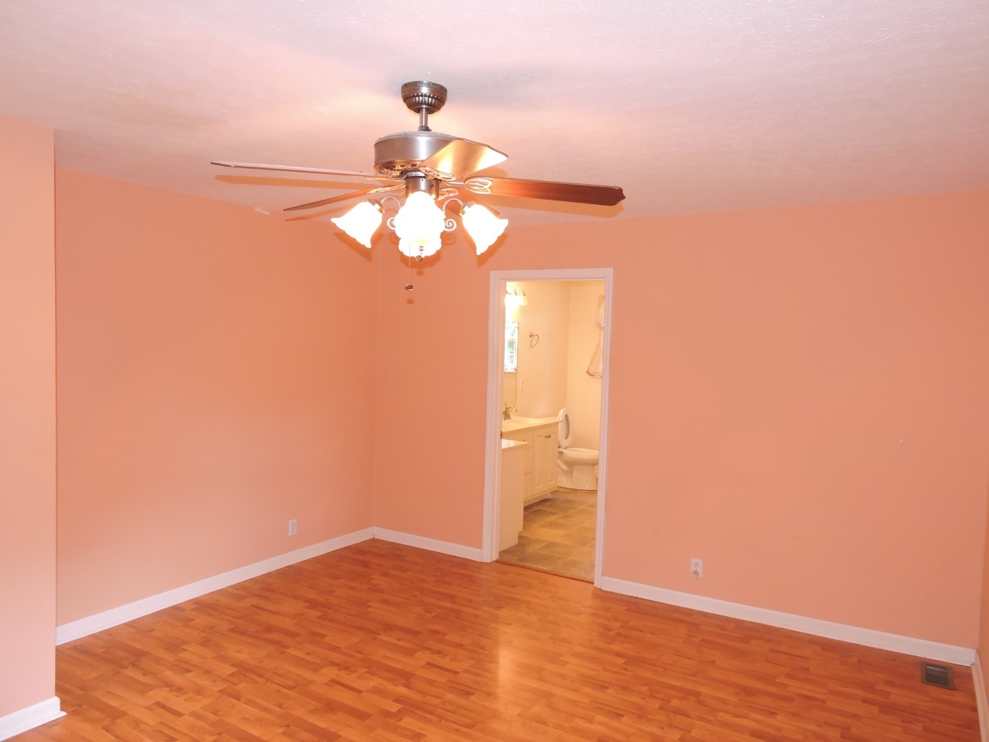 1304 Oak Dr