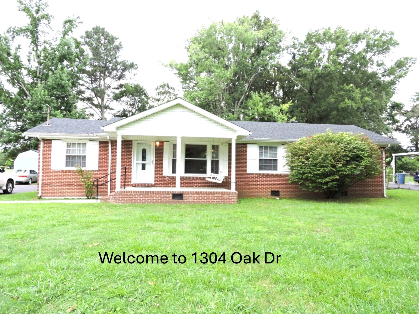1304 Oak Dr