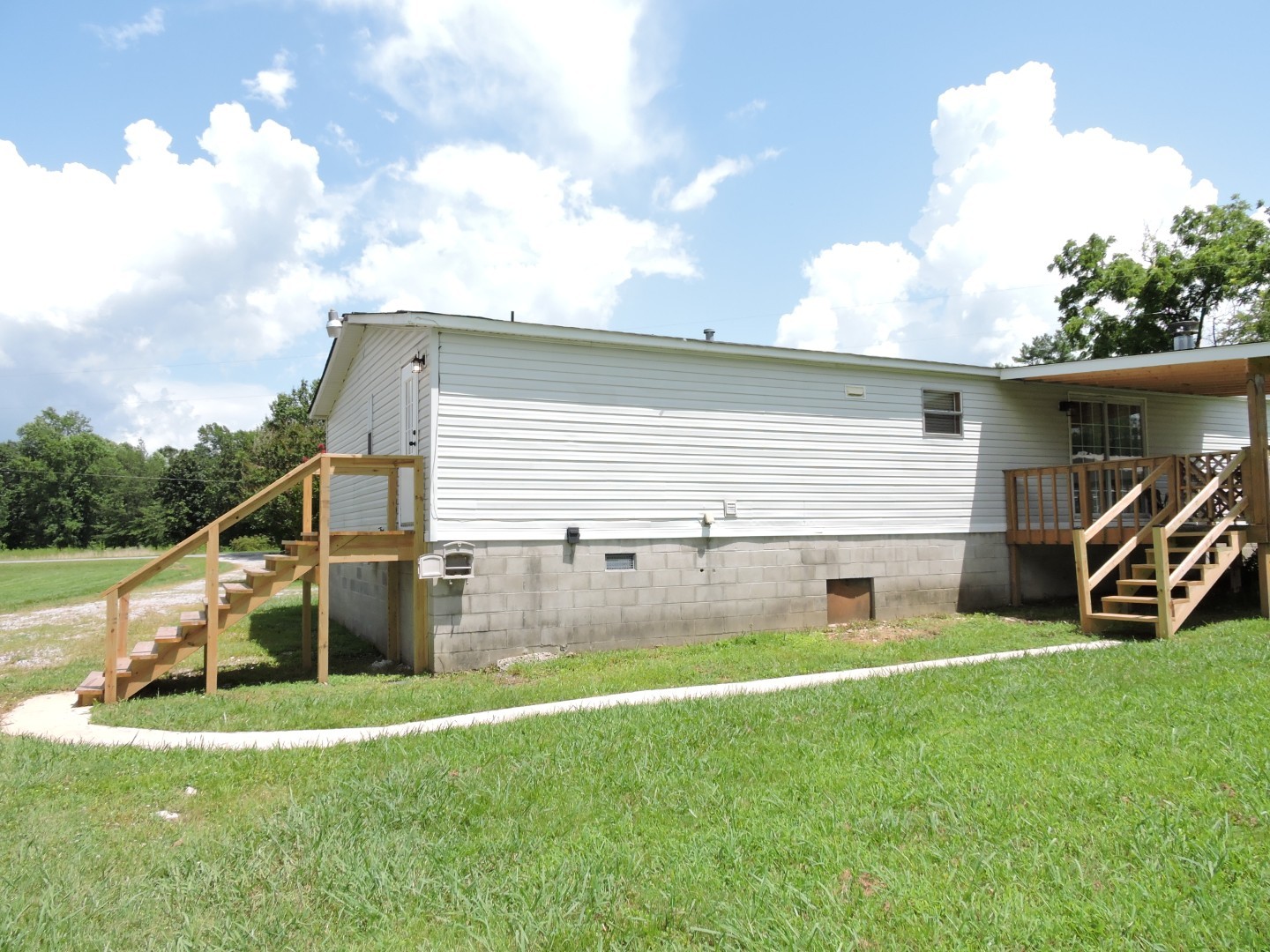 411 Bob Meadows Rd