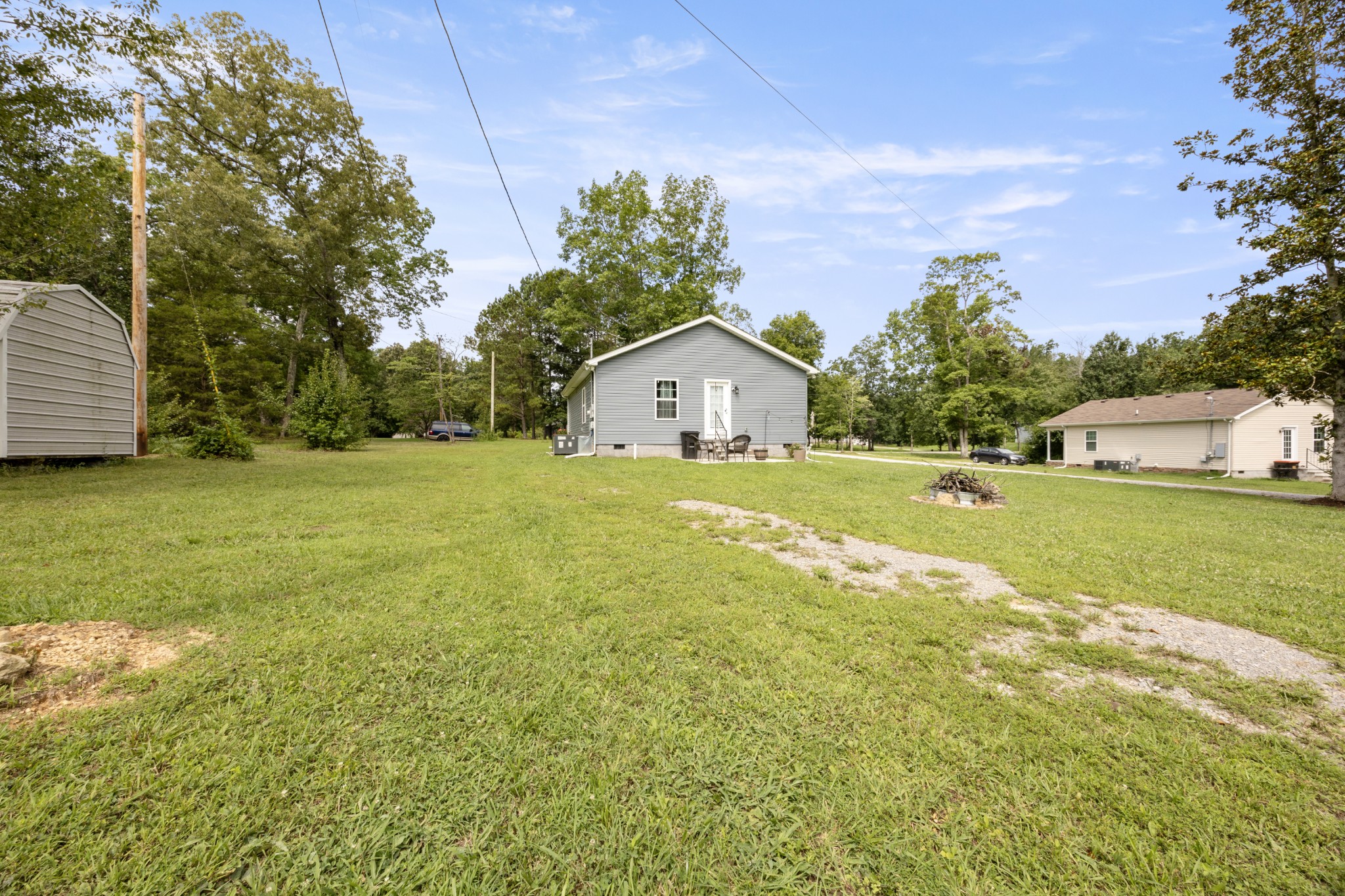 332 Riddle Ln