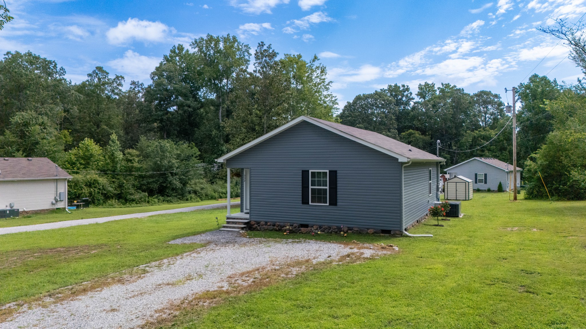 332 Riddle Ln