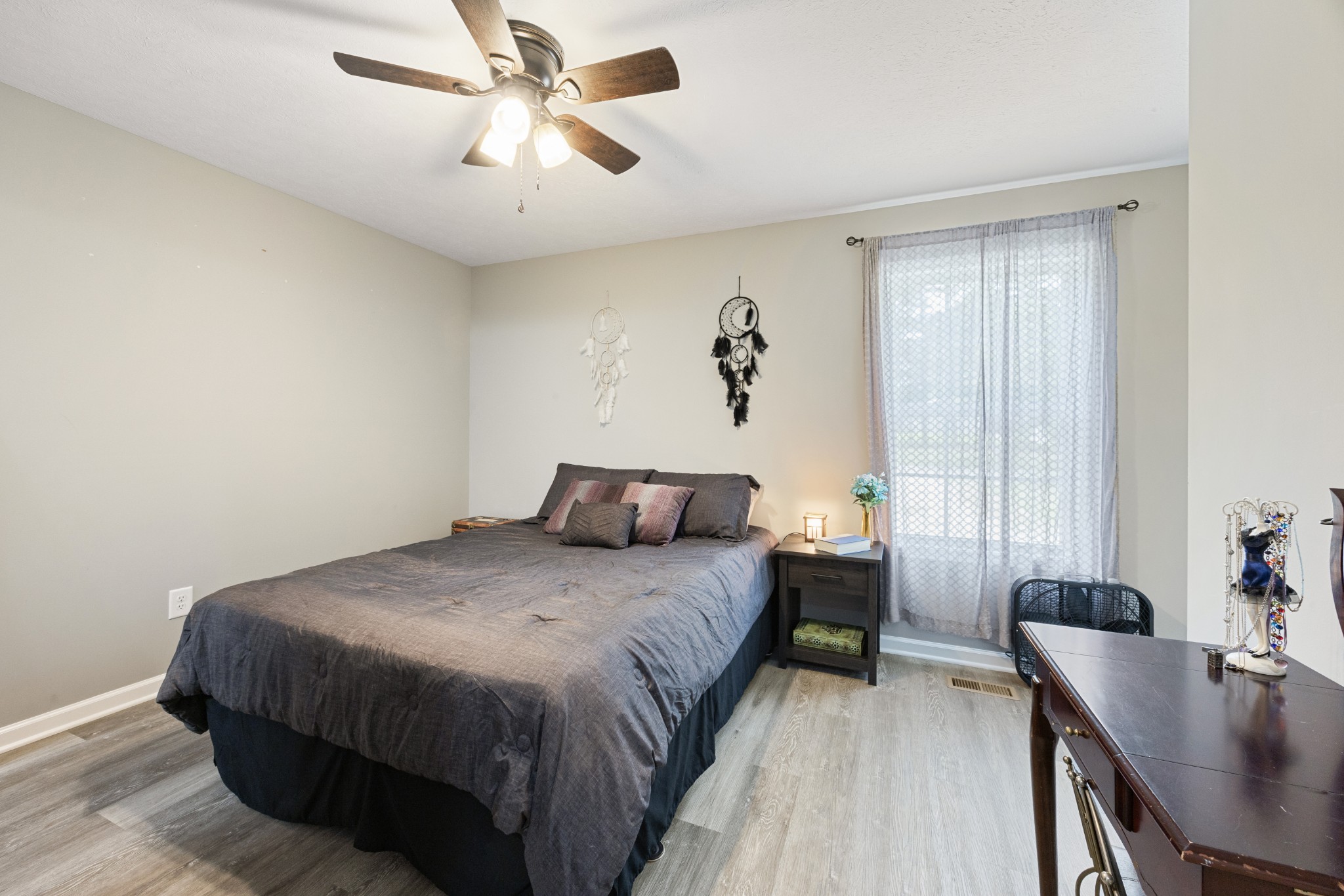 332 Riddle Ln