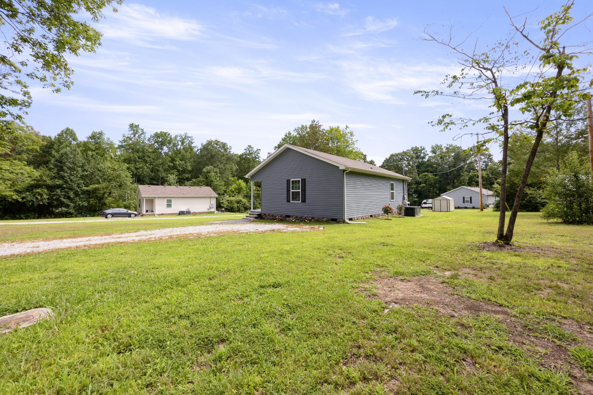 332 Riddle Ln