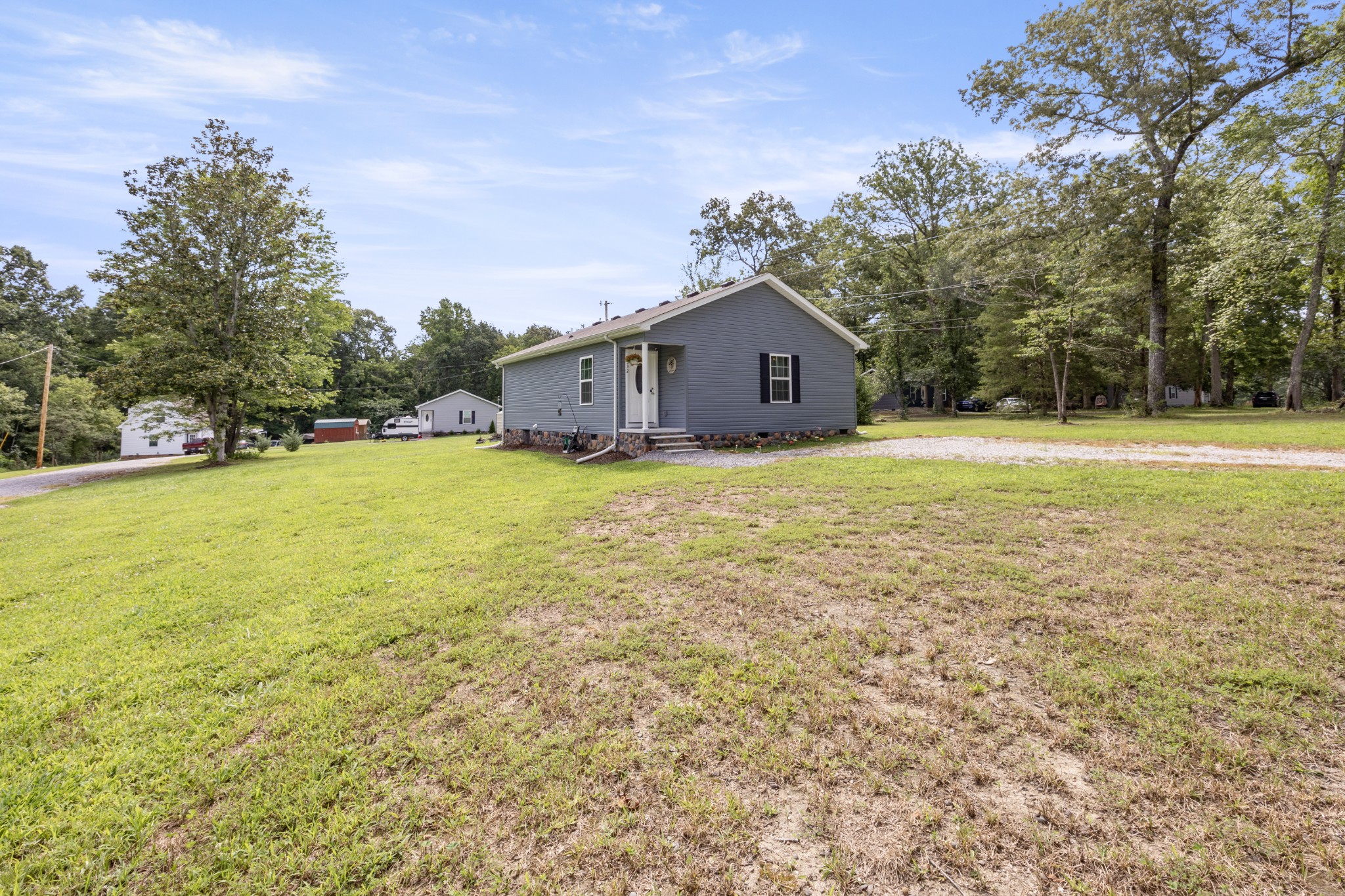 332 Riddle Ln