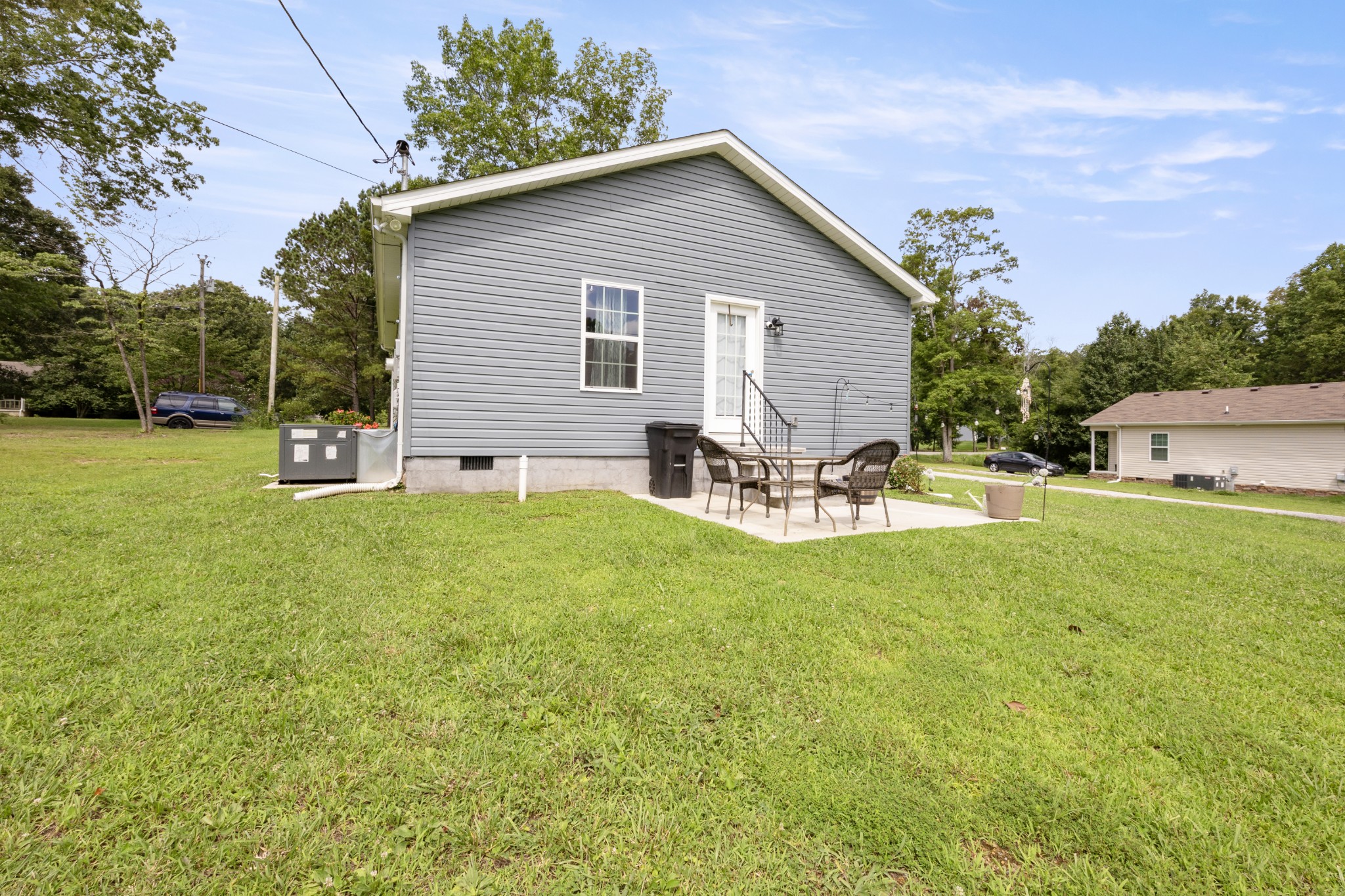 332 Riddle Ln