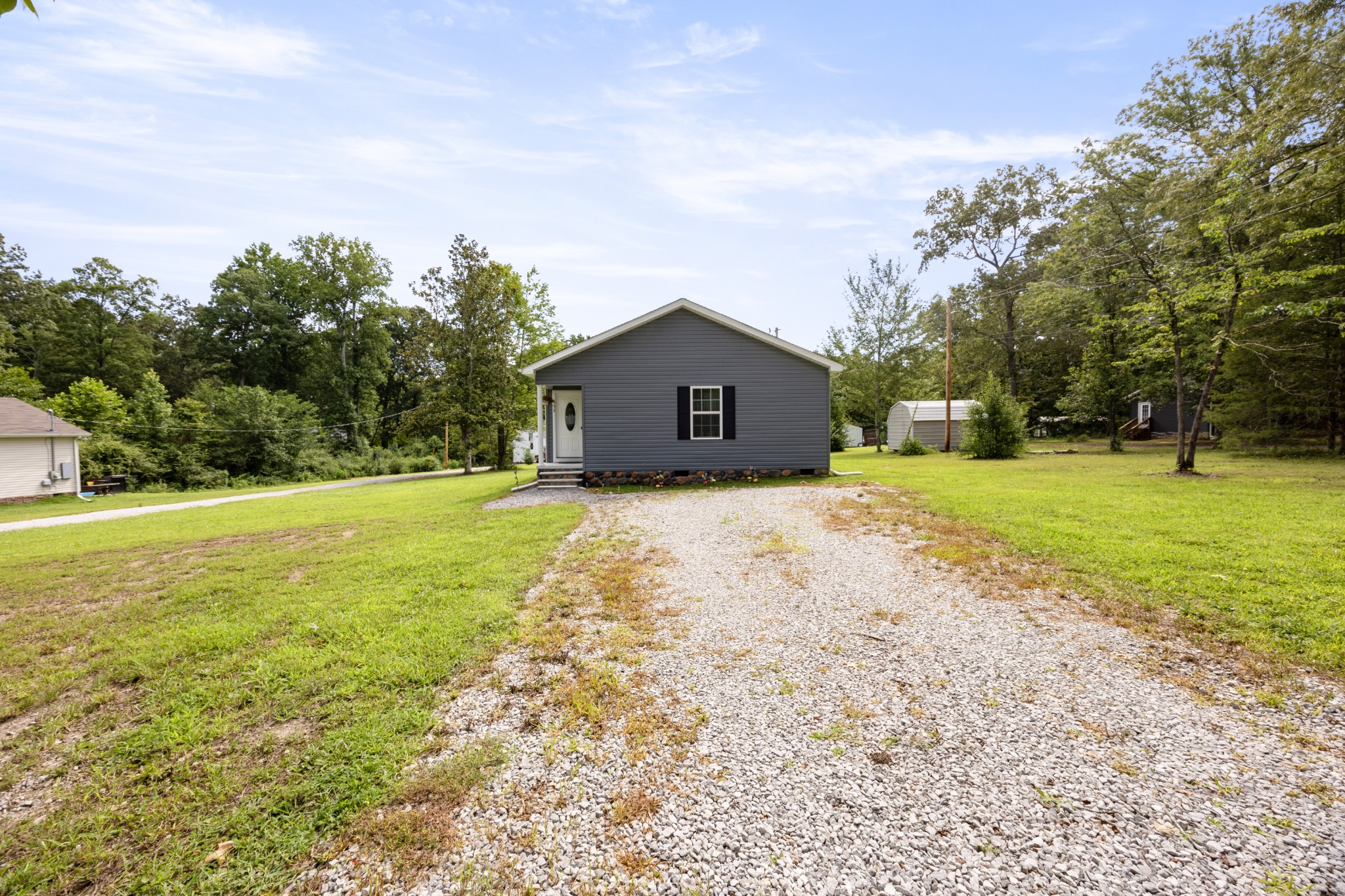 332 Riddle Ln