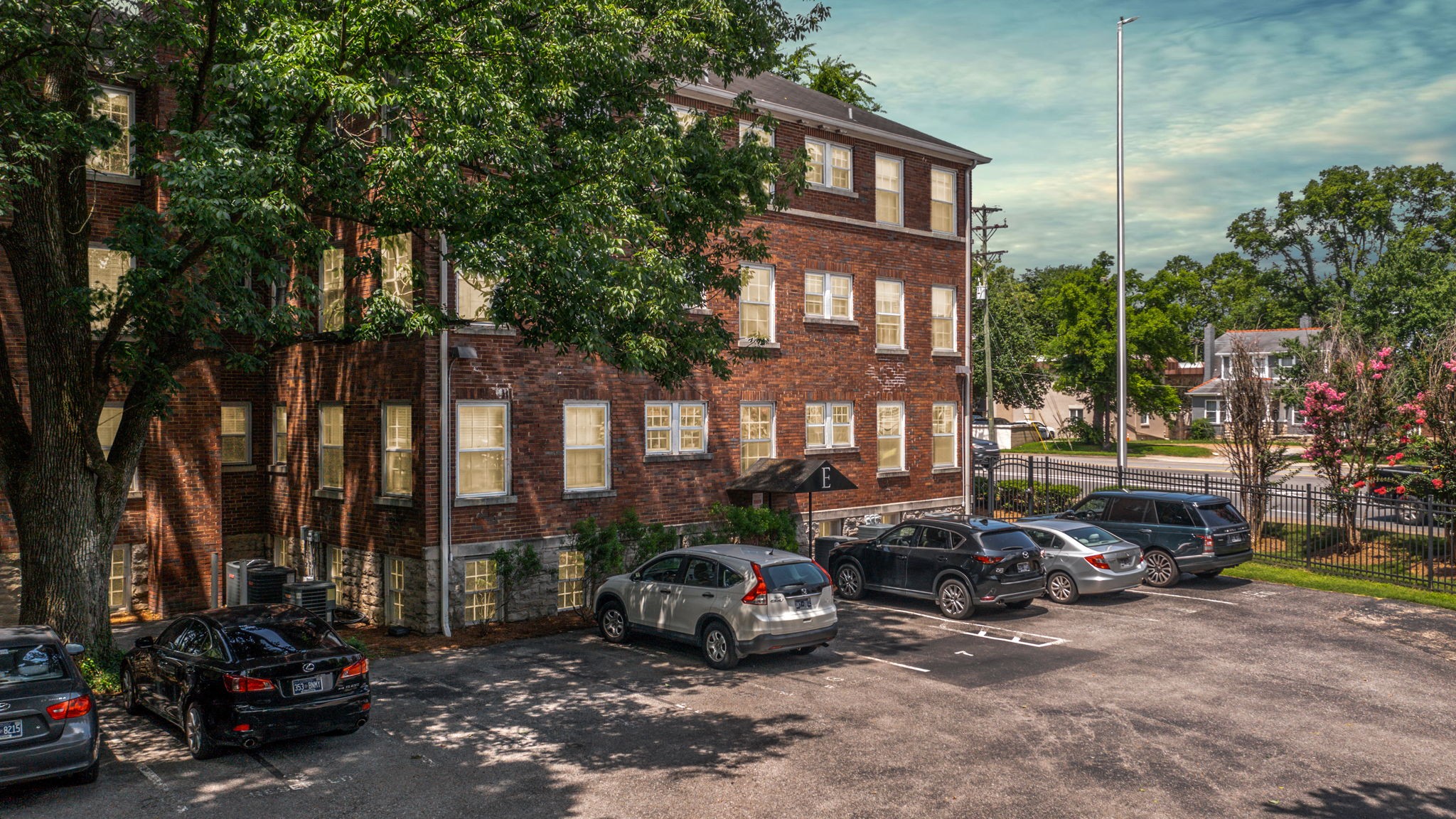 3525 West End Ave Unit: 1D