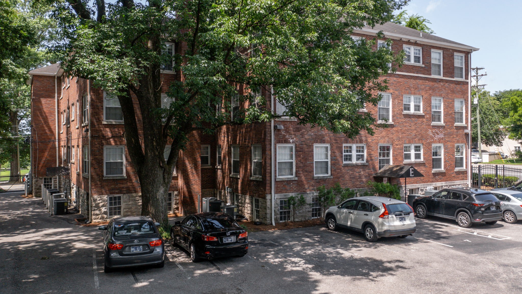 3525 West End Ave Unit: 1D