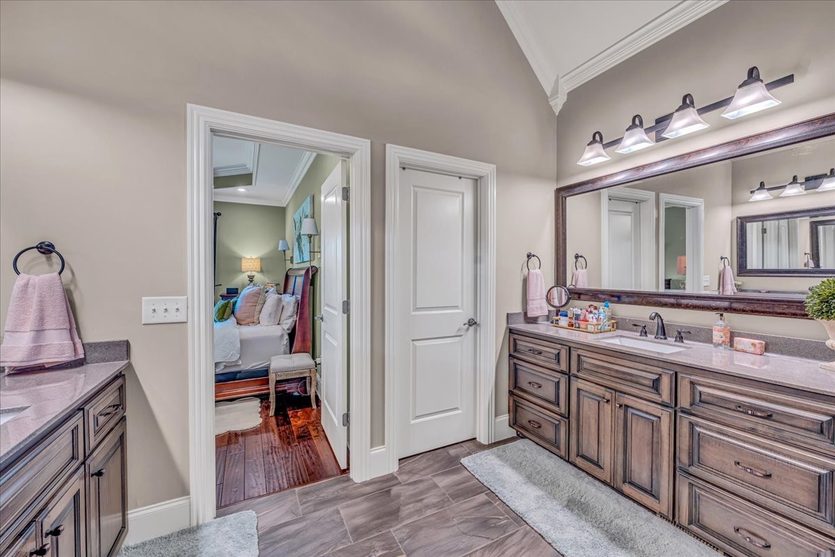 1125 Tiberius Way