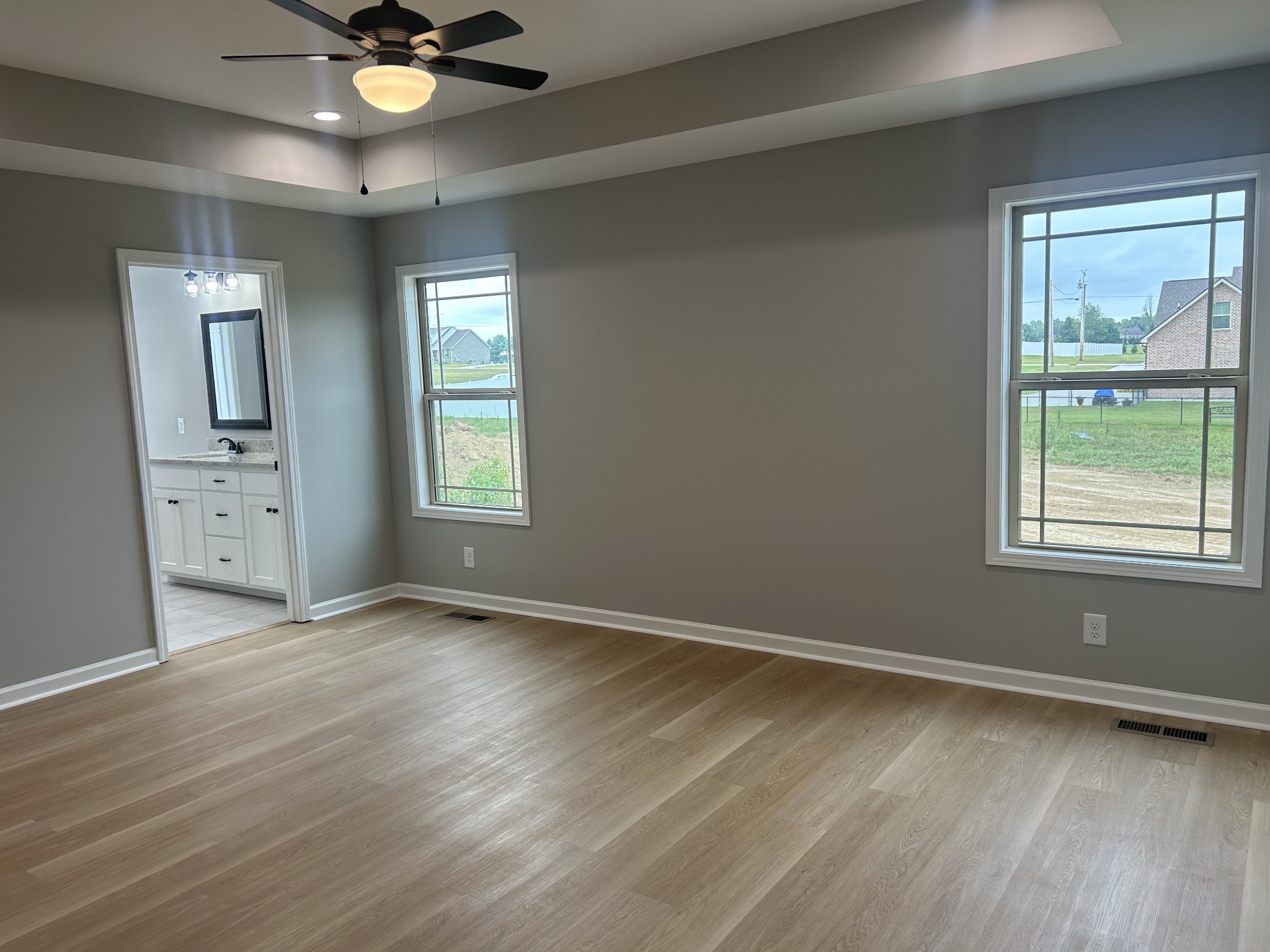 255 Randall Ln