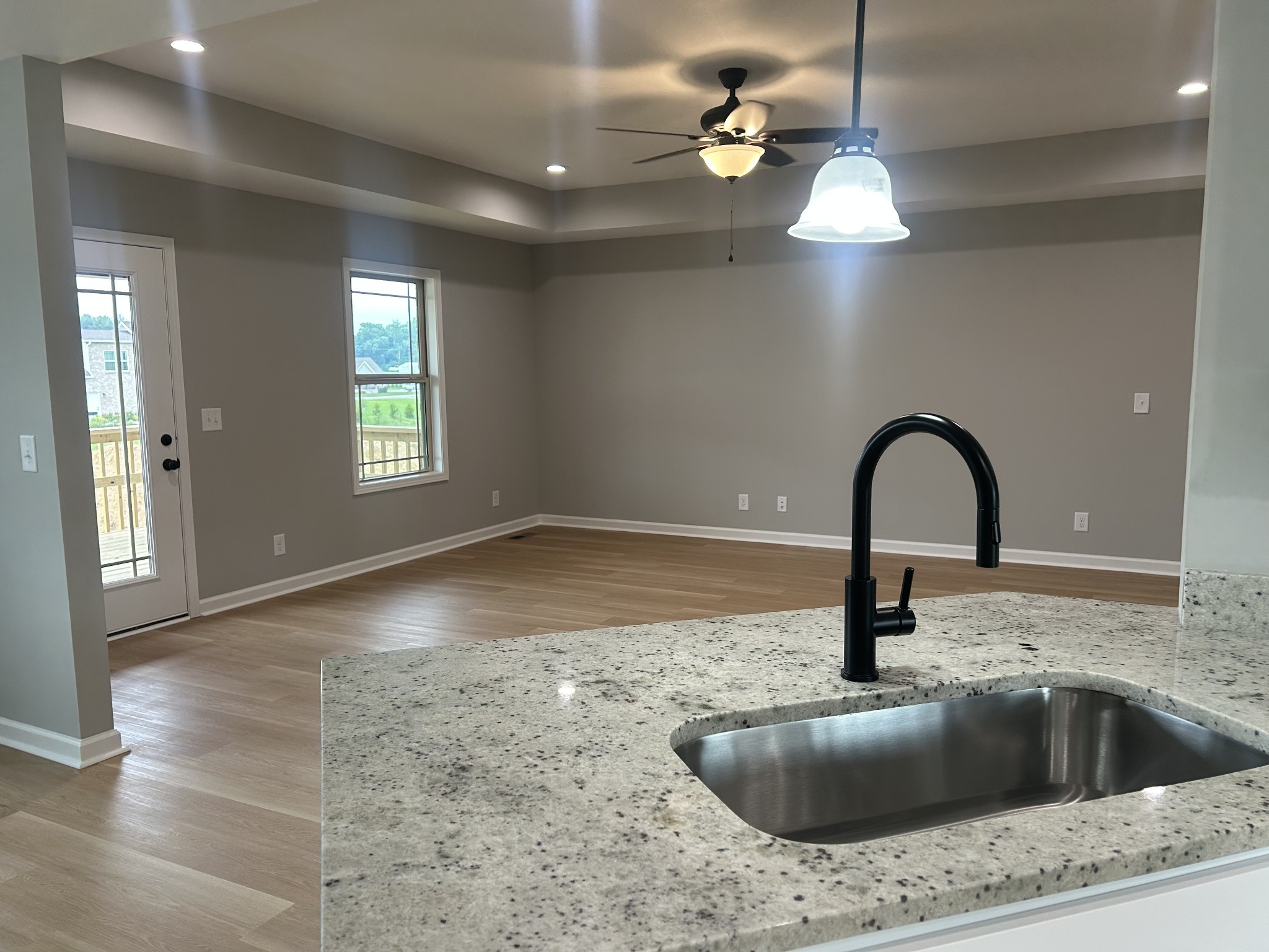 255 Randall Ln