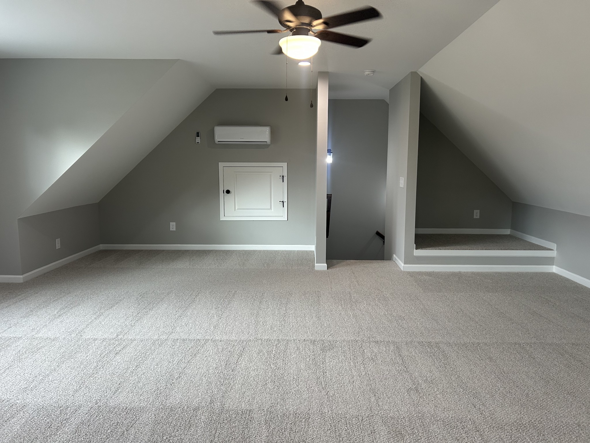 255 Randall Ln