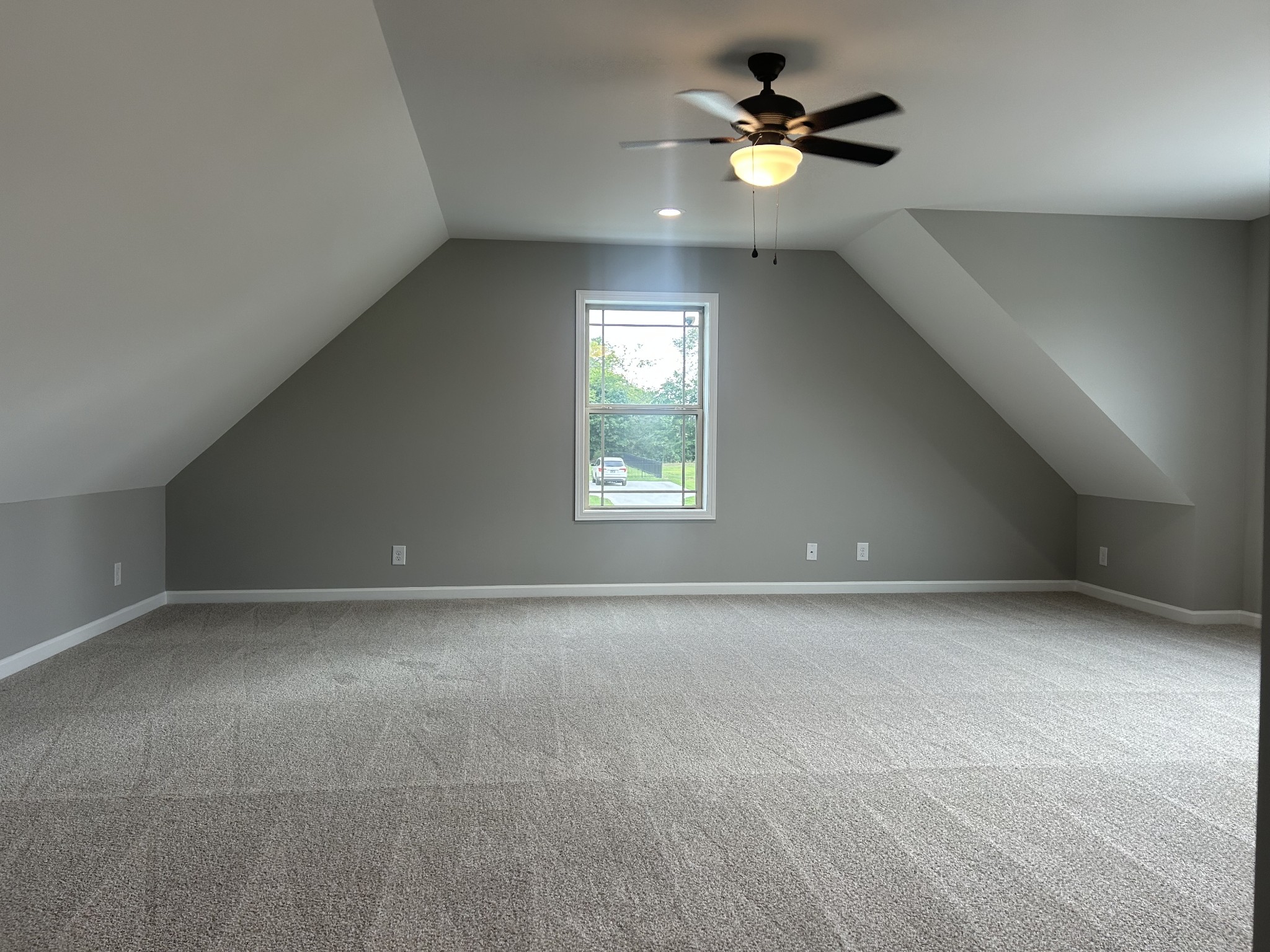 255 Randall Ln