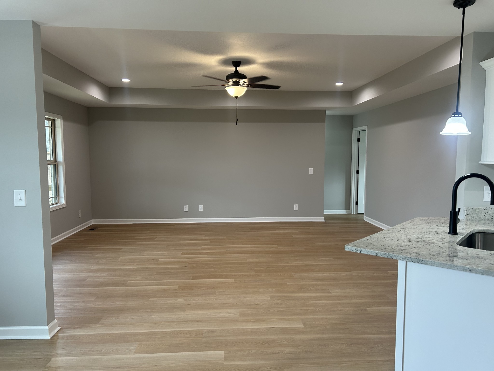 255 Randall Ln