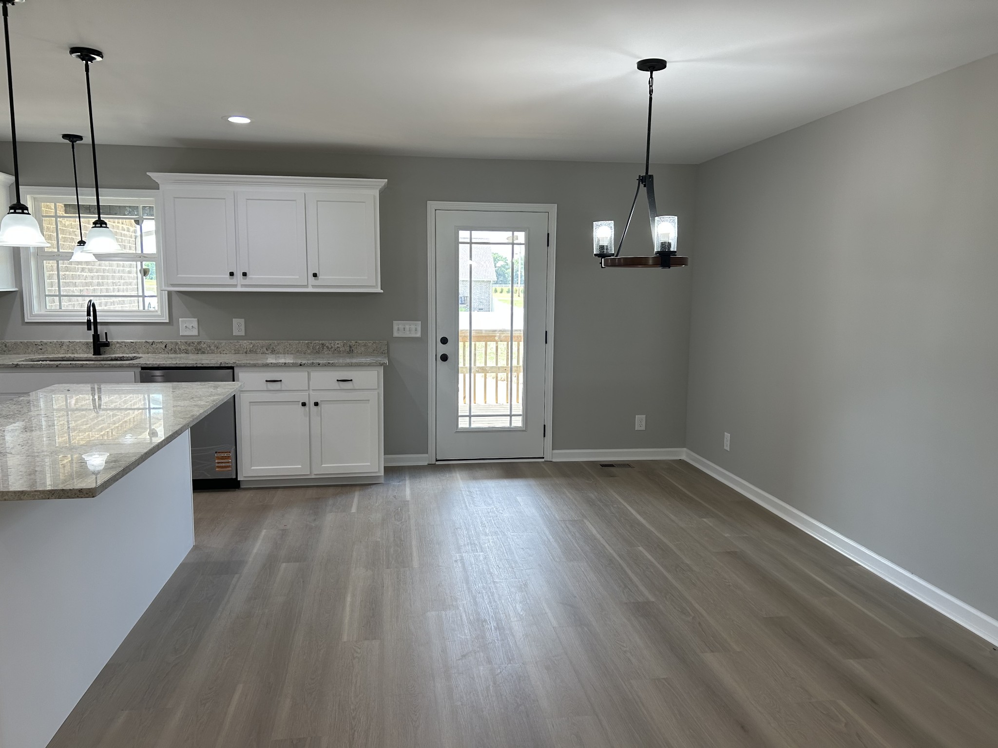 225 Randall Ln