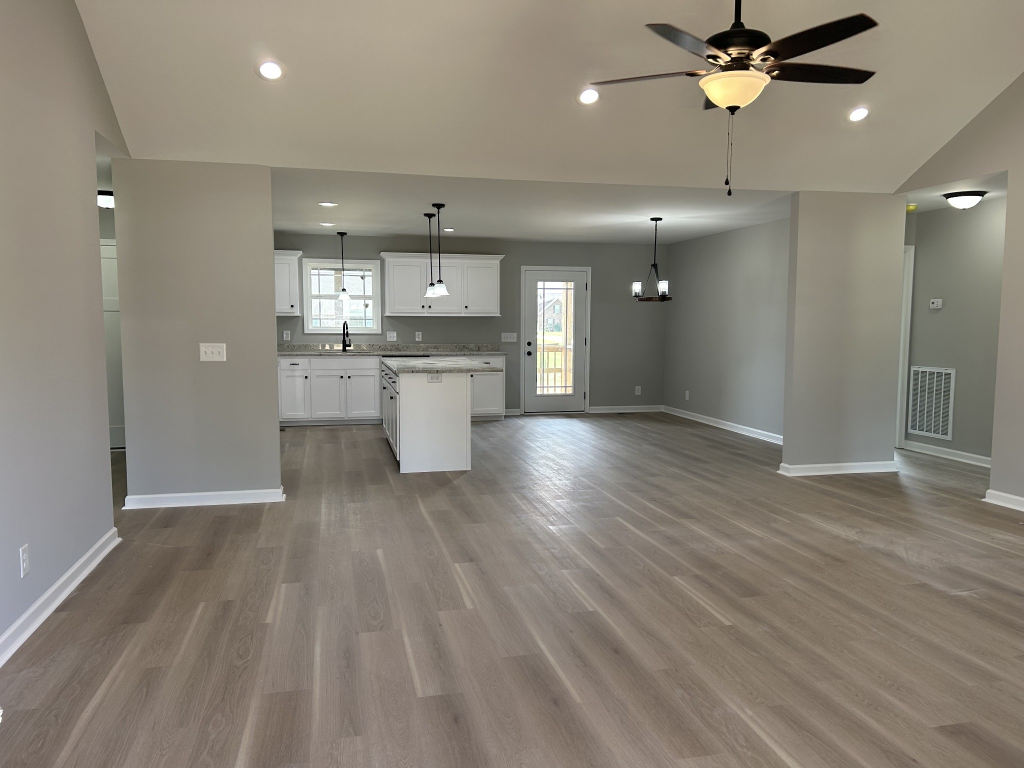 225 Randall Ln