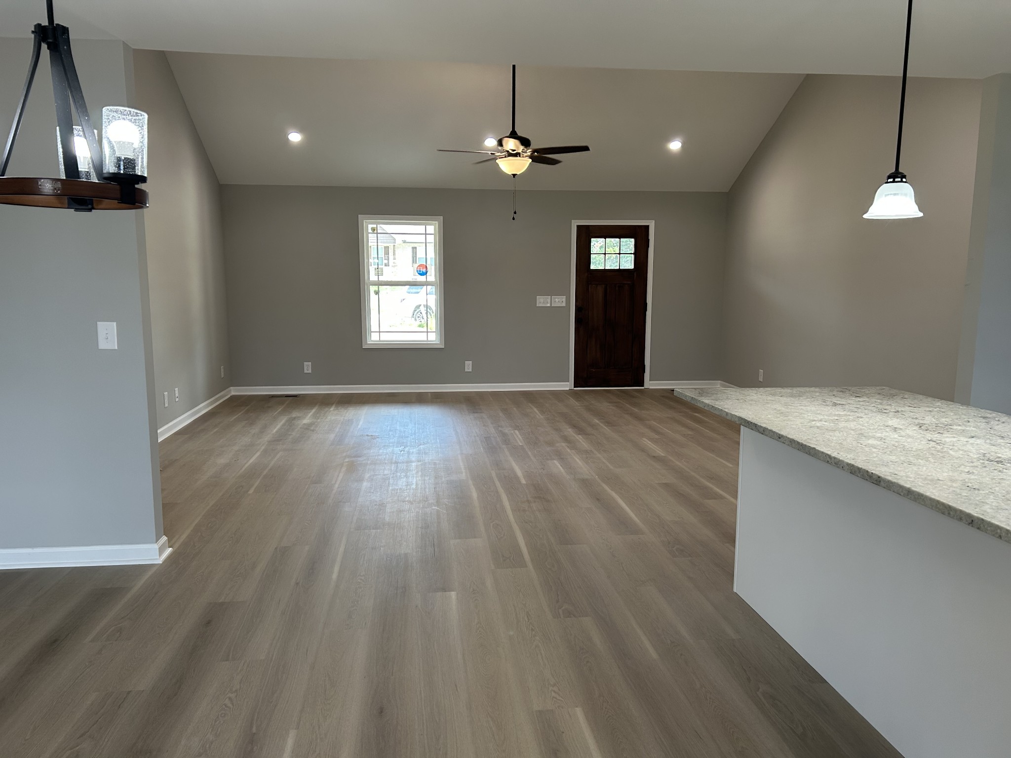 225 Randall Ln