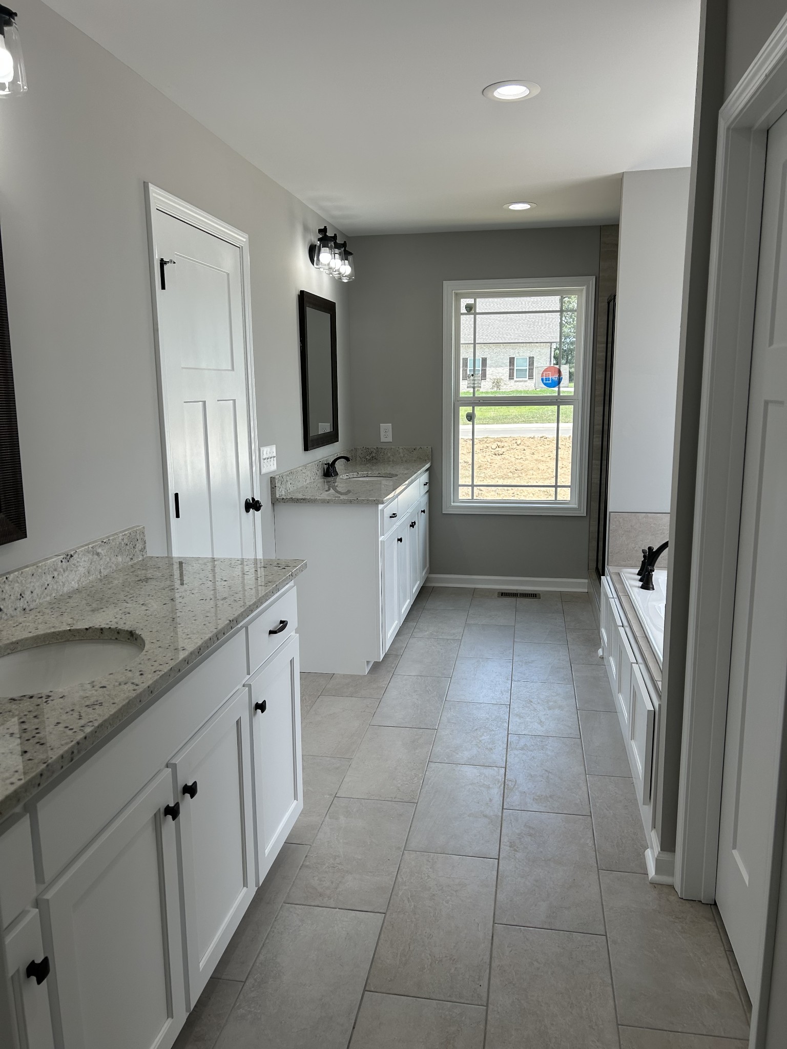 225 Randall Ln