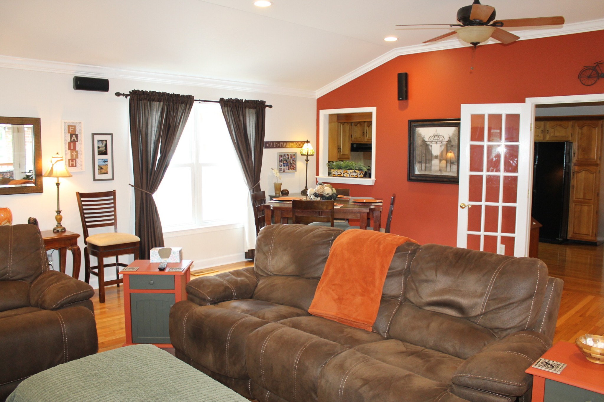 604 Shelley Dr