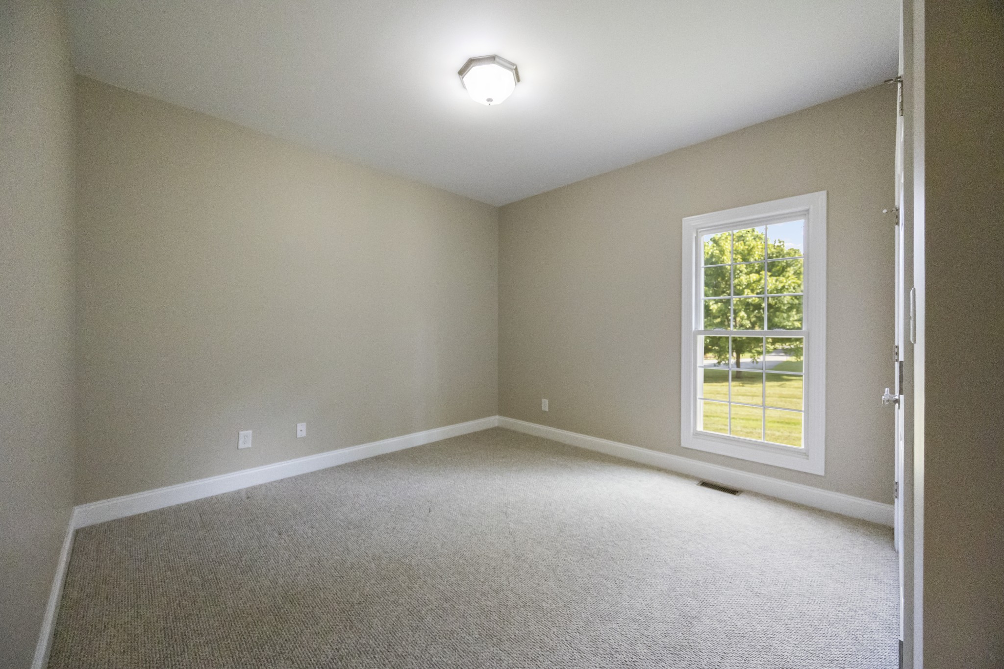 318 Tulip Tree Trl