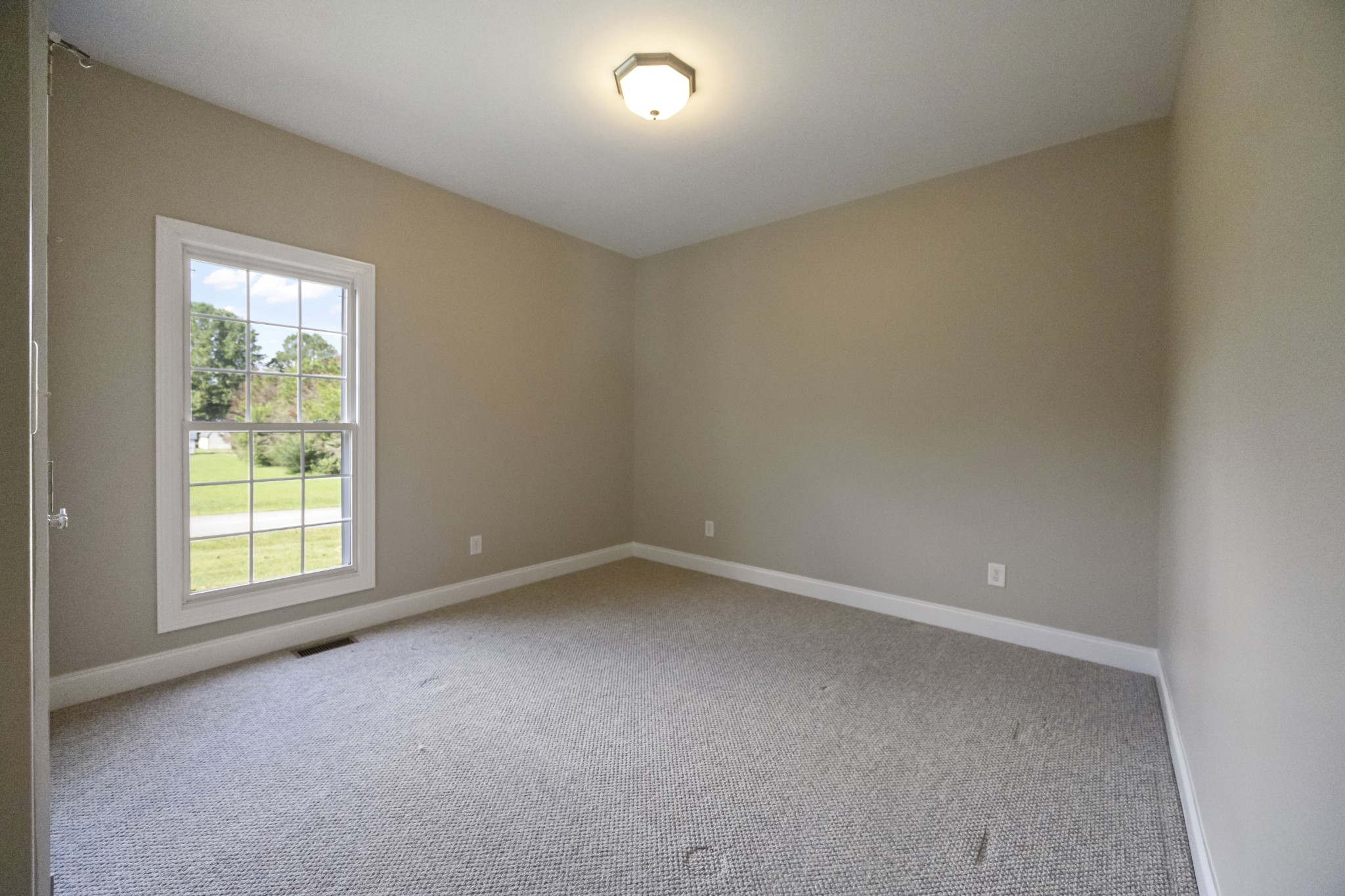 318 Tulip Tree Trl