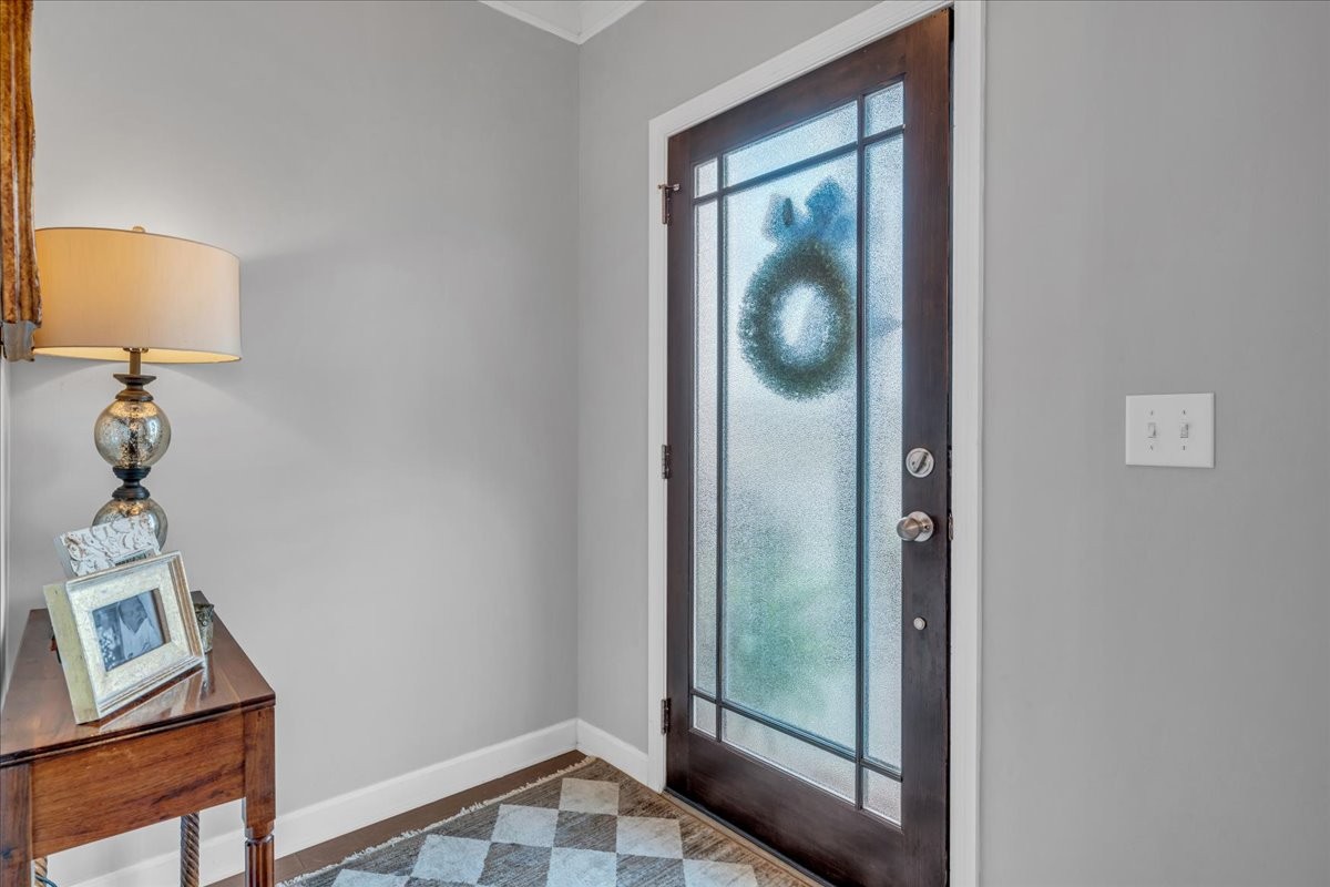 3111 Monrovia Dr