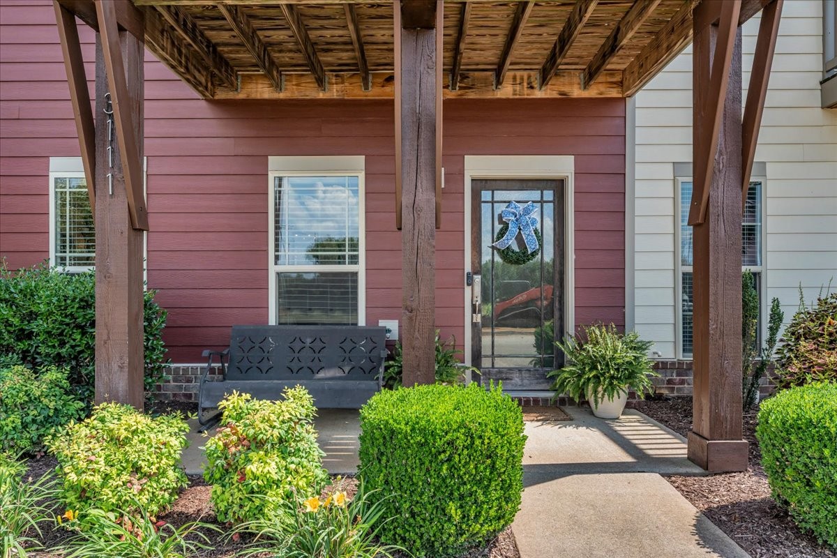 3111 Monrovia Dr