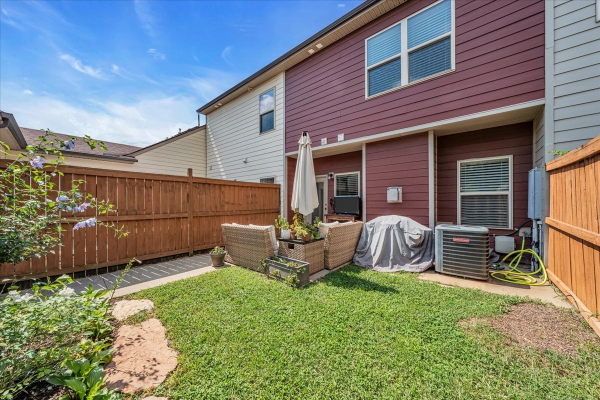 3111 Monrovia Dr