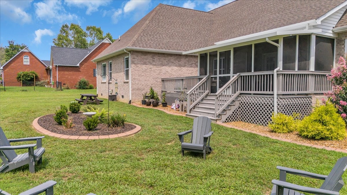 64 Avery Ct