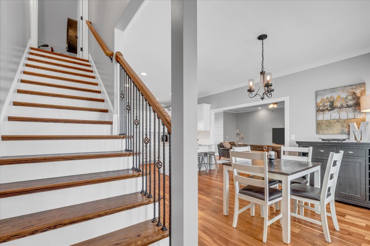 64 Avery Ct