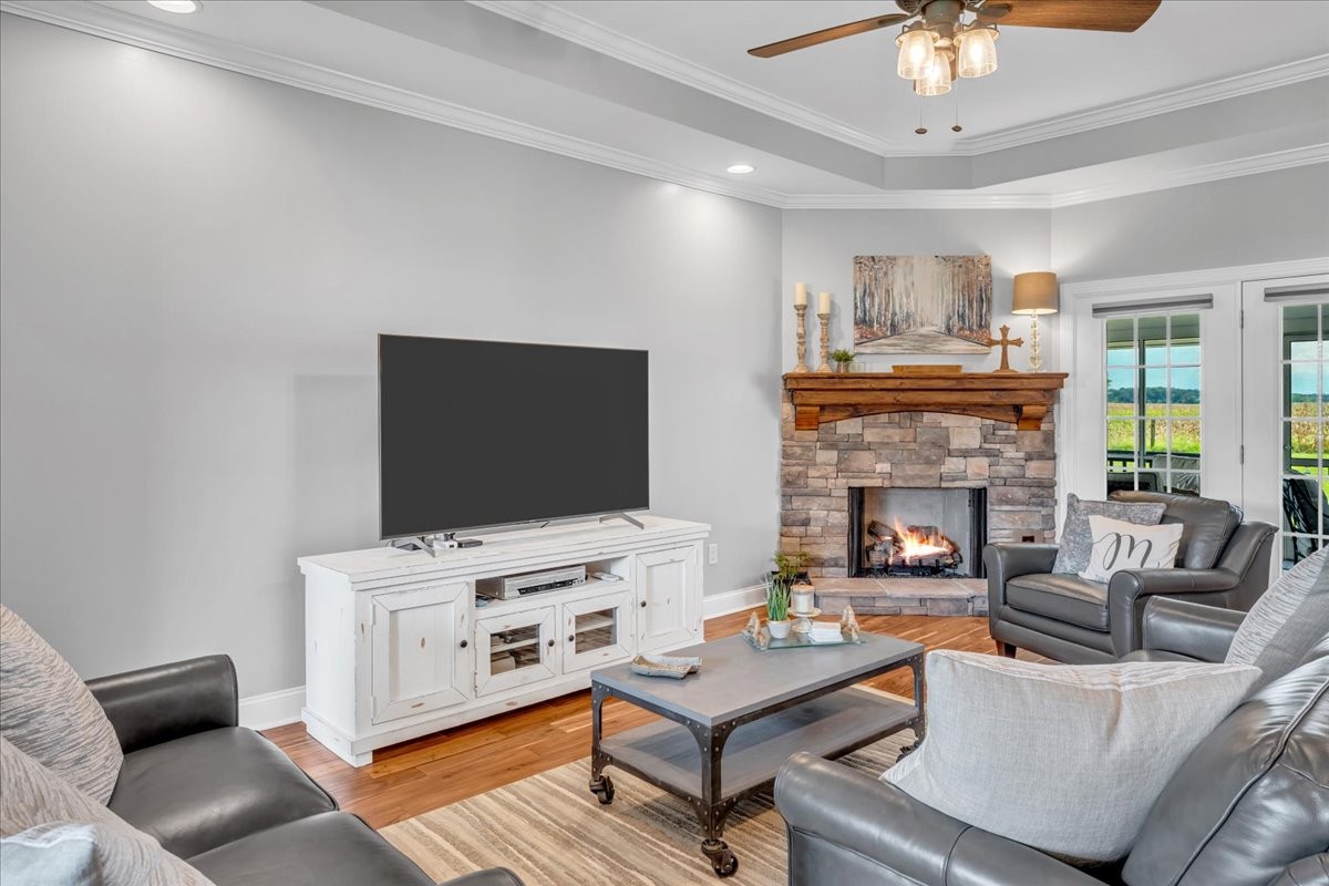 64 Avery Ct