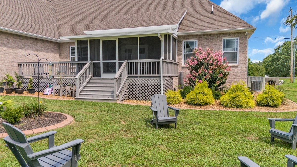 64 Avery Ct
