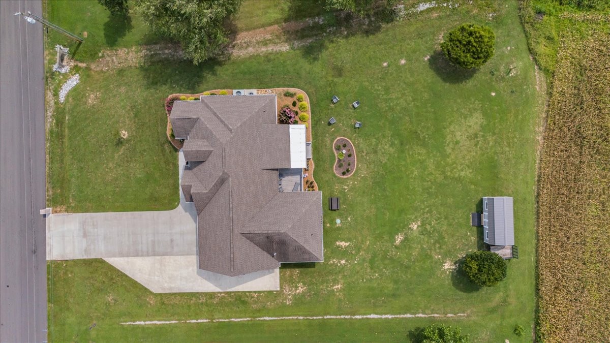 64 Avery Ct