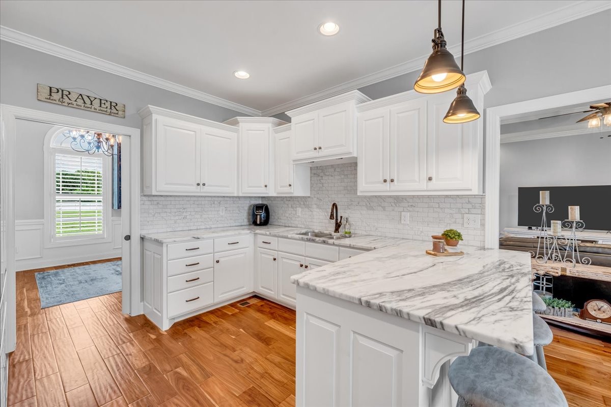 64 Avery Ct